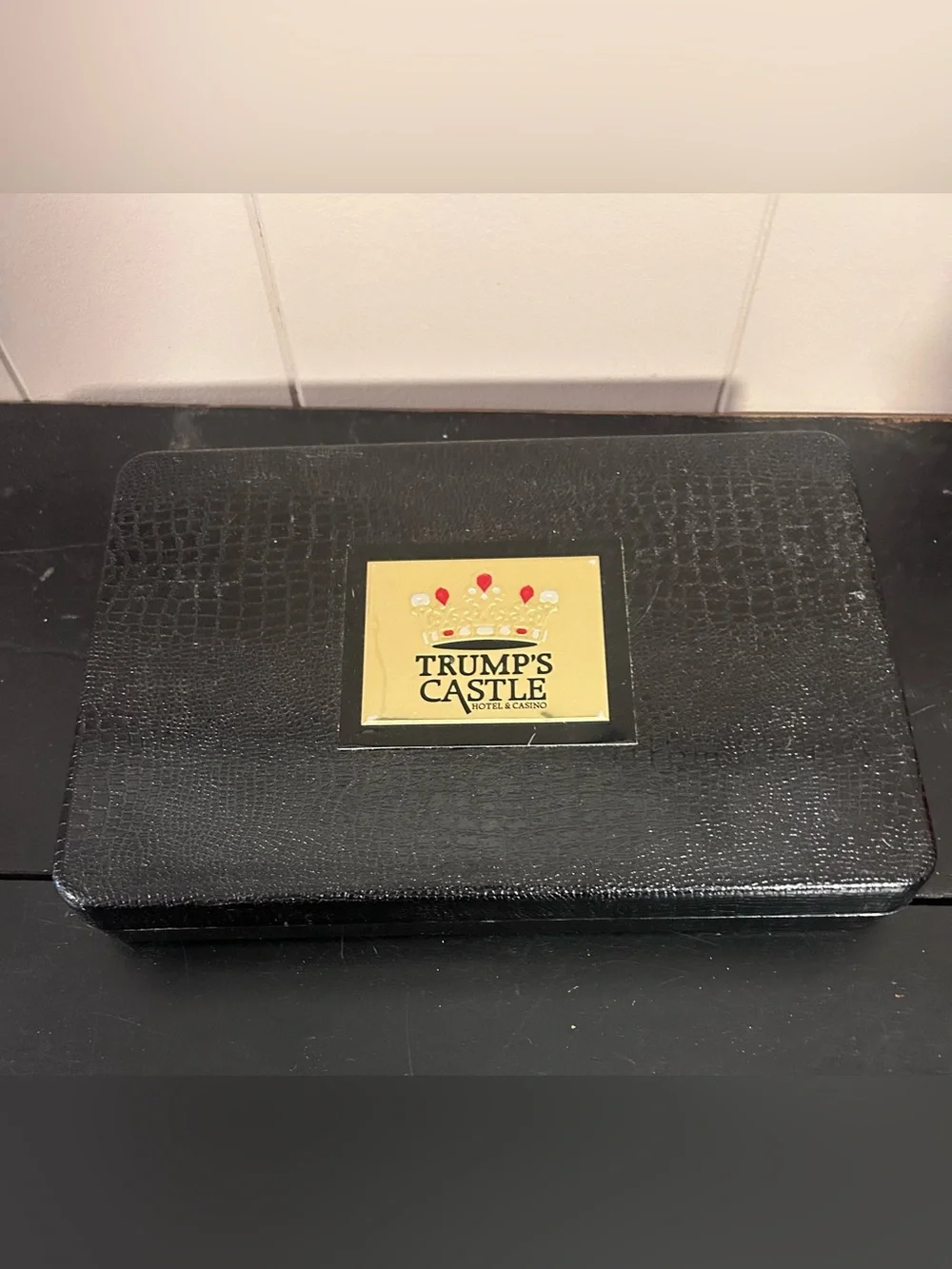 Vintage Trump’s Castle Hotel & Casino Atlantic City Vanity Travel Case (empty) 1